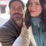 Mandy Moore Instagram - What a way to wrap up #drdeath. I can’t believe I had a 6 week old baby when I started this job. 🤯Deeply grateful to our NY and Barcelona crews (special shout-out to our Dp DJ and 1st AD Jamie) and our fearless leader @ashleymichelh. @edgarramirez25 and @itisijudyreyes1, you are both what dreams are made of…. And of course my loves @robertcolonlugo and #andreamiller. What a ride. See you soon on @peacock ✌🏻💓.