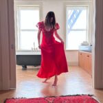Mandy Moore Instagram - When your friends at @rodarte send you a beautiful dress in this color, you must document it. 💃