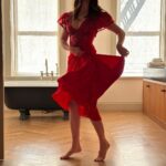 Mandy Moore Instagram - When your friends at @rodarte send you a beautiful dress in this color, you must document it. 💃