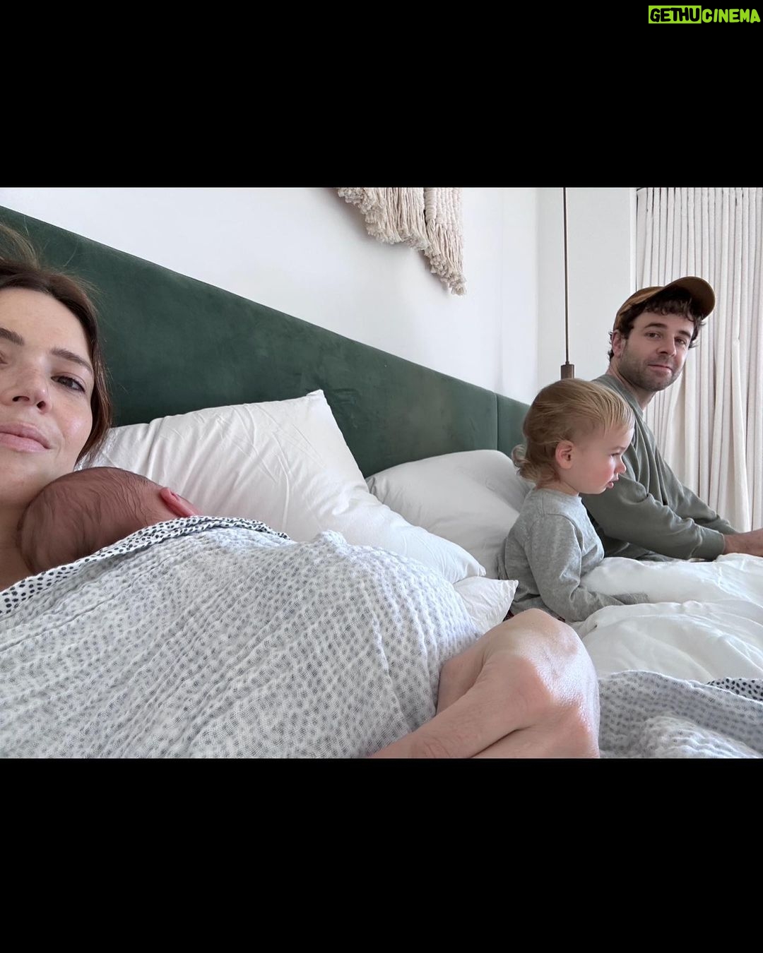 Mandy Moore Instagram - Thankful doesn’t even begin to cover it. Not sure what I did to deserve these 3 (and so many other wonderful parts of life) but I try to live in the gratitude every day. Wishing you and yours a celebration of love and good food today. Xo