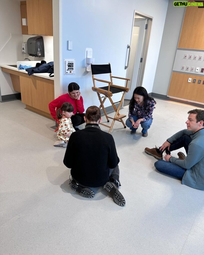 Mandy Moore Instagram - When I think back to filming #drdeath (we started this time last year!), it’s a blurry pastiche of nursing a newborn in between shots, weekend zoom rehearsals with @jennifermorrison, @edgarramirez25 and @ashleymichelh, endless belly laughs with @robertcolonlugo, Andrea, @sarahstaines and our hair/makeup department and just reveling in the chaos and delight of living in NYC for a few months. We had the most fantastic crew across the board and fearless ladies at the helm: show runner @ashleymichelh and director/executive producer @jennifermorrison and director Laura Belsey. Also a special shoutout to the powerhouse @itisijudyreyes1 for being the best friend a gal could hope for and @curlycelly for her stellar talent and infectious joy. It was a honor to step in these waters together and here’s hoping there is much conversation around the perception of what it means to be labeled a victim and the shame/stigma that comes along with it (in Benita’s case) as well as accountability from those we intrinsically trust, from individuals to institutions. All episodes are streaming now on @peacock.