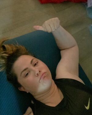 Mandy Teefey Instagram - Day 1 and 40lbs to go!! But, the real goal is to be standing after the workout. Here’s to better health and more energy!!! Constant battle with health has caused unhealthy weight gain from meds (and food, not going to lie)! Start physical therapy in two weeks to build up my strength. Longevity before Vanity!!! XO.