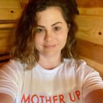 Mandy Teefey Instagram - I'm Mothering Up for young moms that need our support. Proceeds from this t-shirt go to helping pregnant and parenting teens in LA's foster care system. Thank you @allianceofmoms for providing critical support to these girls right now. Grab your shirt and #MOTHERUP with me. shopallianceofmoms.org (Link in Bio) #momsformoms @allianceofmoms
