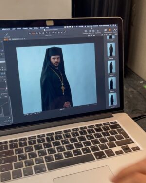 Manos Gavras Instagram - Back in Israel. Press and poster photoshoot and a full day of filming at the airport. #mondays #may2022 .Couldn’t be happier to be back. I’ve missed them all.
 #eastside #tvseries #season1 #filming #acting #telaviv #israel #photoshoot #press #fremantle #kanisrael