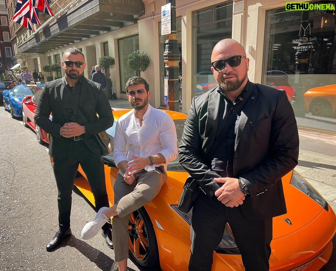 Manos Gavras Instagram - #londoncity #weekendvibes #april22 Mayfair London