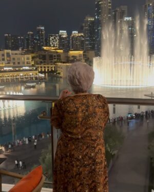 Manos Gavras Instagram - THE BEST TRIP OF MY LIFE
#mom #dubai #famillyfirst #unconditionallove #january2024