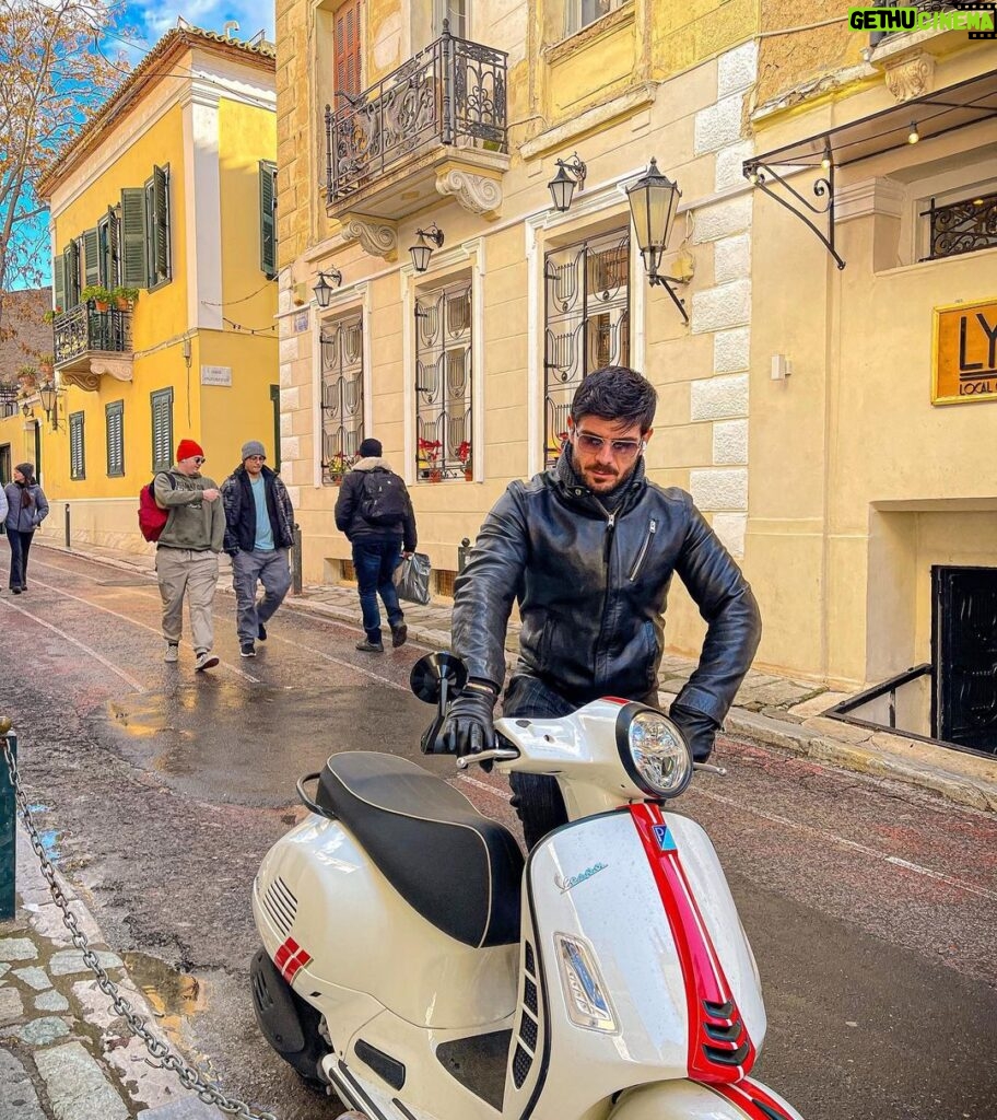 Manos Gavras Instagram - A cold but sunny Monday. Today I chose to visit the picturesque old neighborhood of #plaka on the slopes of #parthenon . Had lunch in one of our new places in the neighborhood @lyra_athens . Great scenery meets unique 🇬🇷flavors plus live Greek music every night! Have you visited @lyra_athens by @niceneasygroup ? ❤️ Lyra