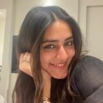 Mansi Taxak Instagram - A thank you letter to you all🥺✨ I may have shot this video in three different time zones and locations 😂😂 @timestalent @shahrukh_sayed_ @rishubartaria #instadaily #animalthemovie #instareels #instagram #trendingreels #trending #explorepage #explore Euphoria at Hilton