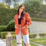 Mansi Taxak Instagram - You guys have to watch @shreyashanker post to understand the hype energy in the video✨😂❤️❤️ #timestalent #timestalentdeal #trendingreels #trendingsongs #trending #instadaily #instagood #explorepage #explore #mrarmstrong The Oberoi, New Delhi