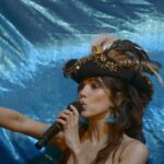 Manu Gavassi Instagram – Uma homenagem de uma paulistana pra outra! 🤘💖 

O meu #AcústicoMTV cantando Fruto Proibido estreia dia 02 de fevereiro no @paramountplusbr e às 20h20 na @mtvbrasil ✨