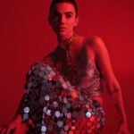 Manu Gavassi Instagram - @rabanne + @voguebrasil 🖤 Foto: @vivibacco Styling: @carlosesser Beleza: @casagrandegui Direção de arte: @ceciliacussioli Set Design: @_lset Coordenação de produção: @marinachicca Produção executiva: @mamenardon Manicure: @nailsbrendalima e Nana de Paula *publi