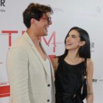Manu Gavassi Instagram – Dia de pré-estreia de “Não Tem Volta” nos cinemas de todo Brasil a partir de amanhã! Teve vestido bonito, par romântico talentosíssimo, amiga amada de acompanhante e risadas merecidas nas sessões 🤍 Muito obrigada @stardistributionbr e @conspiracaofilmes por me convidarem pra co-estrelar essa loucura!