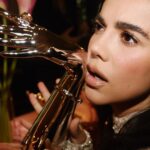 Manu Gavassi Instagram – E hoje que eu participei desse evento lindo da nova coleção Metamorphosis de @swarovski? Brunch?! Me chamem sempre! A campanha celebra o poder transformador dos cristais que trazem peças inspiradas em frutas tropicais, pássaros e animais exóticos, cada um com sua própria personalidade e fantasia. A lúdica aqui pira… ✨ #Swarovski #SavoirFaire #Metamorphosis