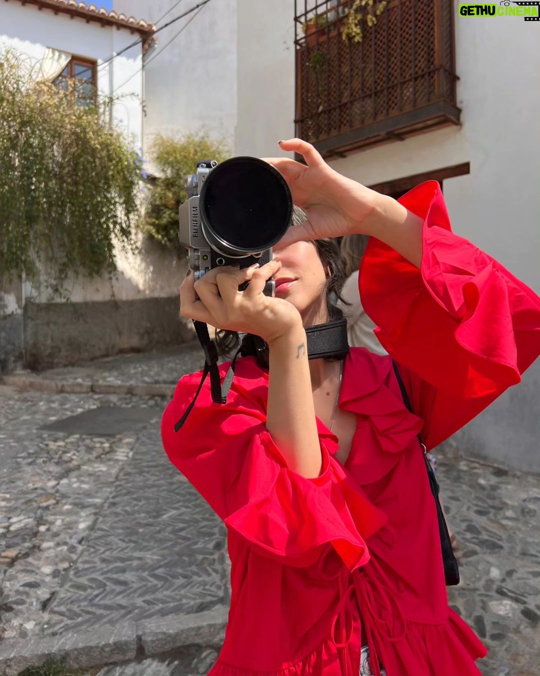 Manu Gavassi Instagram - Albaiciiiiin, te queremos. 🥰 El AlbayzÃn, Andalucia, Spain