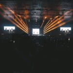 Manu Gavassi Instagram - Há um ano eu estava fazendo a minha turnê "Eu só queria ser normal" e achar esses vídeos aqui me emocionou muito... Quanta gente cantando coisas que escrevi pra mim mesma basicamente pra tentar me entender... (Ter a participação de @timbernardes e @amarofreitaspiano deixou ainda mais emocionate) Desde pirralha é isso que eu sei fazer, contar histórias. Tudo que eu gosto de fazer passa por isso e GRACINHA é o exemplo mais potente disso. Ver vocês cantando sempre vai me emocionar e me lembrar da minha responsabilidade com as minhas palavras. E lembrar que minha trajetória artística passa longe do normal, ainda bem. OBRIGADA de verdade por estarem comigo em cada fase nesses últimos 12 anos. Que os próximos sejam ainda melhores. E serão 🤍 Ps: Dia 18 de Agosto vou estar com a turnê Acústico MTV Manu Gavassi canta Fruto Proibido na @audio. Que músicas minhas vocês querem que a gente inclua nesse setlist? Aceito sugestões, São Paulo! (Vídeos por @olucashofmann)