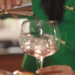 Manu Gavassi Instagram - Você também gosta de drinks frutados? Então pega essa e mais dicas com a nova inteligência magnífica de Tanqueray em Alexa 💚@tanqueraybr #Vivaomagnífico Aprecie com moderação. Não compartilhe com menores de 18 anos.