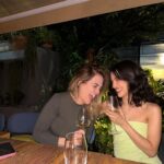 Manu Gavassi Instagram - É aceitável post de aniversário atrasado? Fiz 31 anos faz mais de um mês! E confesso que esqueci que tinha essas fotos aqui desse dia improvisado e delicioso ❤️ pessoas amadas que me ligaram perguntando “Vai fazer o que hoje?!” E aí fizemos. Amo vocês e amei esse dia.