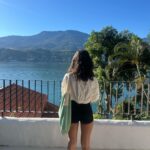 Manu Gavassi Instagram - Obrigada @miradourohotel por um dia de gravação e um dia de irmãs que curtem o verão e discutem o tempo de vida das cigarras que aliás vivem 17 anos. ☀️