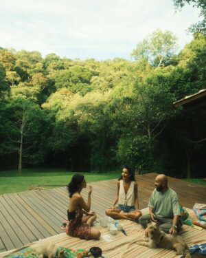 Manu Gavassi Instagram - ☀️💛✨