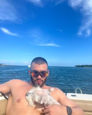 Manuel Turizo Instagram - Hoy me sopla la vela porfavor