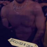 Manuel Turizo Instagram - USA 🇺🇸 Y CANADÁ 🇨🇦 los boletos ya salieron a la venta familia que alegría tan seriaaaa. Dios es grande 🙌🏽. 2000 tour consigue tu boleto en el link de mi perfil que estamos listos pa romper Norte America ya mismo. Sabetelooo 🤌🏾👌🏽