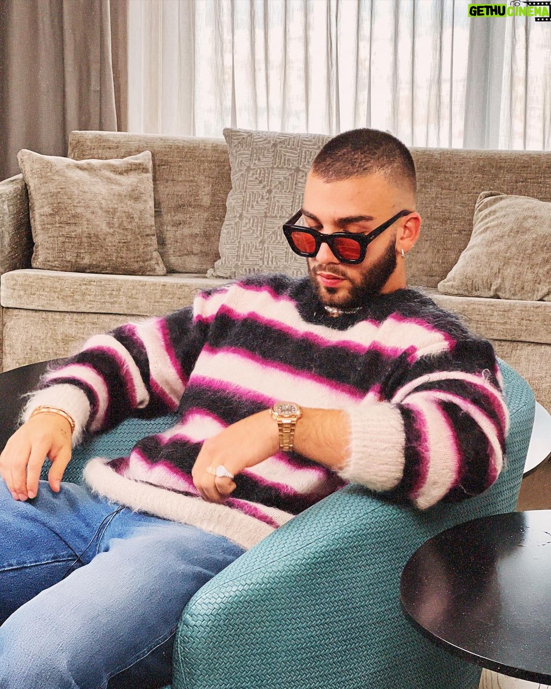 Manuel Turizo Instagram - 2 días en Madrid pa recoger un encarguito antes de seguir la gira ☕️