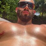 Manuel Turizo Instagram - Domingo de verano pa escuchar 2000