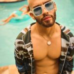 Manuel Turizo Instagram - Con las @hawkersco de Turizo siempre 🕶