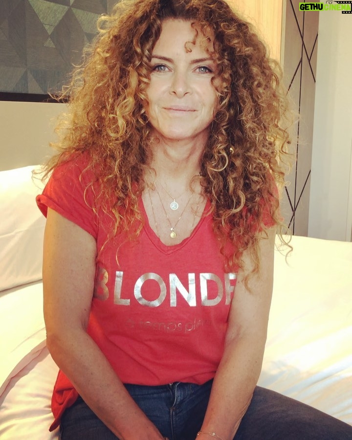 Manuela Lopez - 1.7K Likes - Si tout va bien on se voit très vite !!! 💋🥰