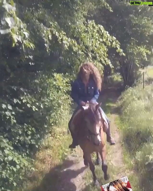 Manuela Lopez - 1.1K Likes - Hiiiii Haaaaaa !!!!!💋Belle soirée !!! 💃🏽🦄 #kiffe #galop #life