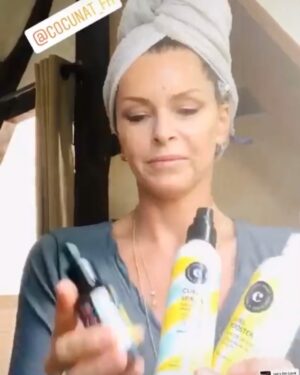 Manuela Lopez Instagram - Après avoir essayé une semaine leurs produits , je valide !! Merci à @cocunat_fr ,  une marque vegane.
Les produits ne contiennent aucun ingrédients toxiques.
-La marque a vu le jour car la maman de créatrice faisait de fortes allergies aux ingrédients toxiques que contenaient les cosmétiques traditionnels.
ne teste pas sur les animaux.
Une marque Espagnole basée à Barcelone.
-Tous les produits sont formulés et conçus en Espagne par une équipe de 30 femmes.
Et surtout super résultats ! Merci encore !! #beauxcheveux #cheveuxboucles