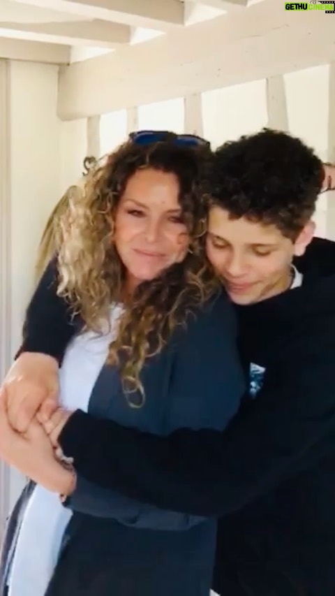 Manuela Lopez - 3.8K Likes - #fetedesmeres #emotions #monfils @losprimosofficiel @kendjiofficiel