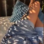 Manuela Lopez Instagram - #mood #sunlight 🌝🕶🏝💌🌝..... #sortezcouverts 😷