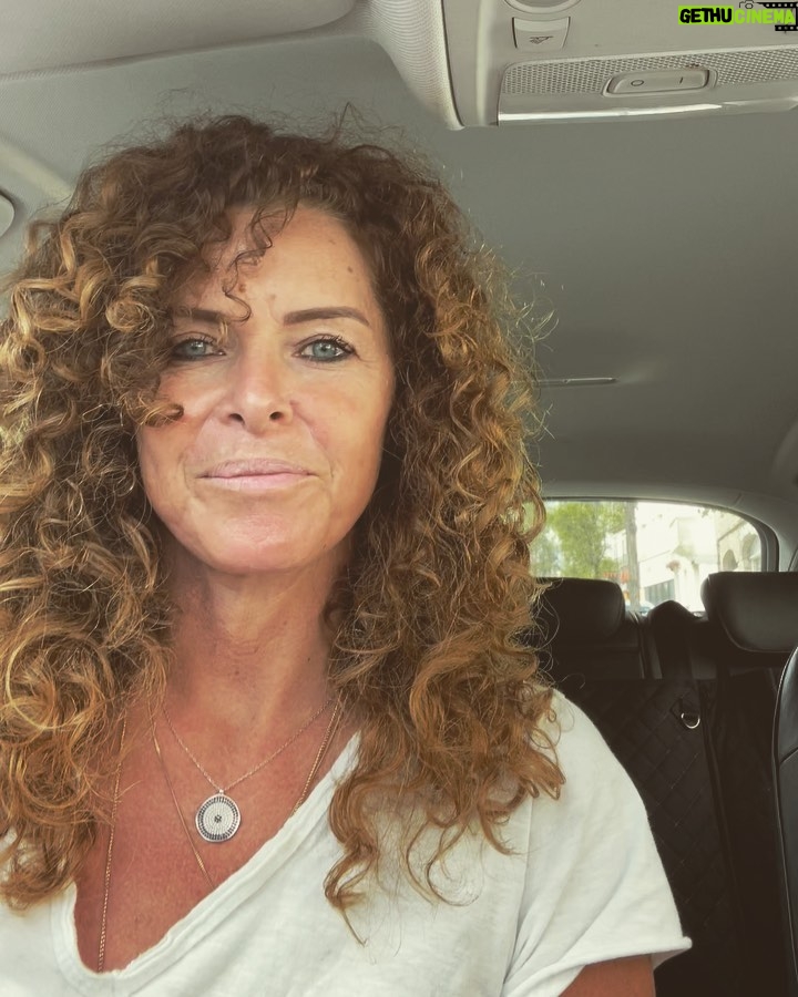Manuela Lopez - 4K Likes - Merci la vie 🙏 et merci à tous 🥰vos petits messages pour mon anniversaire 🎁 #reconnaissance #santé #amour #anniversaire #mercilavie