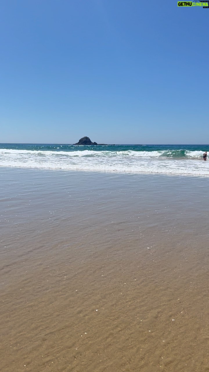 Manuela Lopez Instagram - #cestcalavie #bretagne #bonheur #baignade #puremomentdebonheur