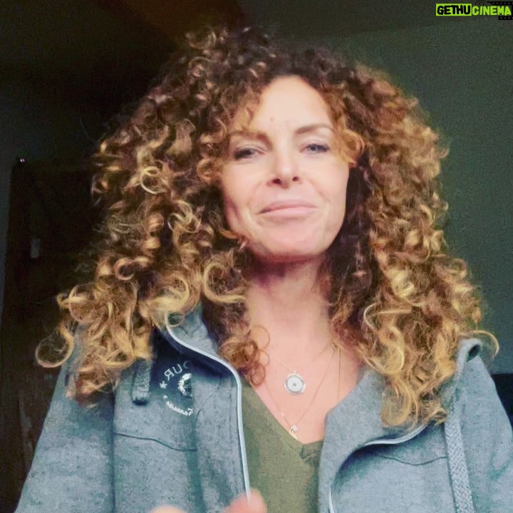 Manuela Lopez - 1.4K Likes - 💜A cœur battant 💜.. Alias « Tako-Tsubo, tu as brisé mon cœur » chez Michel Lafon - #Perdusdevues !! Merci à vous qui avez croisé mon chemin !!