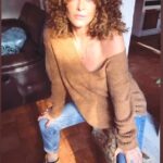 Manuela Lopez Instagram - Belle semaine à vous ! On tient bon ! Solidarité et bienveillance sont de mises .. 🙏💋💙
