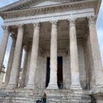 Manuela Velasco Instagram - La Maison carrée. Nîmes. Me está encantando mucho Nîmes. #ordencorintio #temploromano #nîmes La Maison Carré, Nîmes