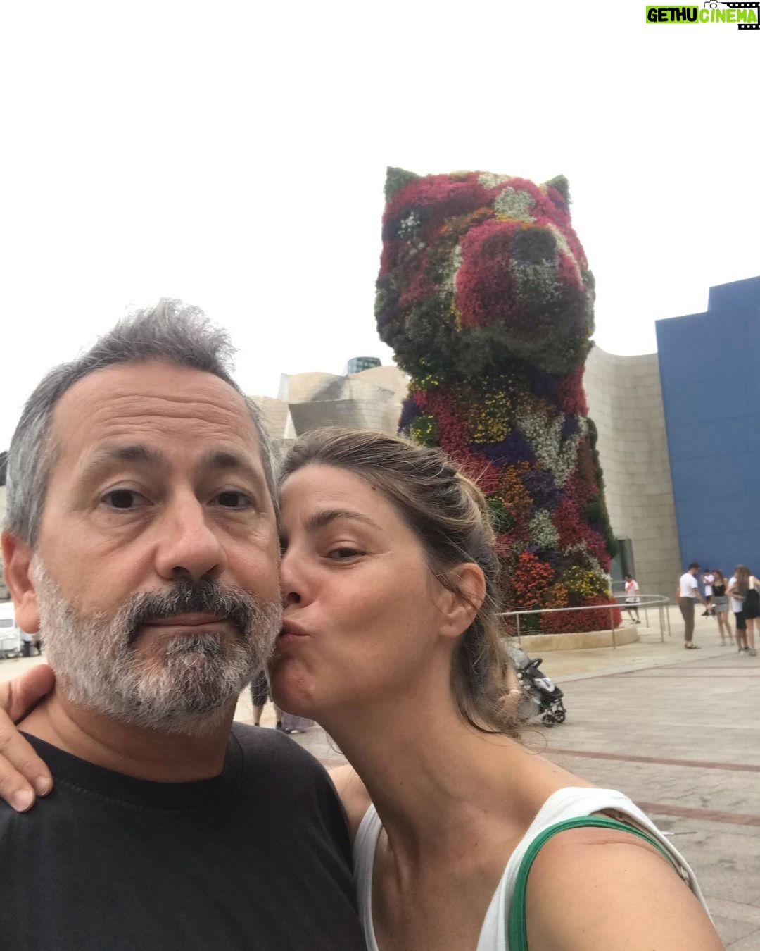 Manuela Velasco Instagram - Maite zaitut, Bilbo❤️ Cuánto me gusta Bilbao y qué bien me lo he pasado en la Aste Nagusia. Y qué ricas las croquetas de huevo de @casarufobilbao y las trufas de @arresebilbao1852 😋 #bilbao #bilbo #astenagusia #astenagusia2023