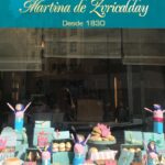 Manuela Velasco Instagram - Puede que los bollos de mantequilla de Bilbao sean de las cosas que más me gustan del mundo. Hace un par de años en “Amar es para siempre” interpreté a Maica, una pastelera de Lekeitio que hacía muy buenas carolinas, también típicas de Bilbao. Nunca las había probado hasta hoy. ¡Qué felicidad! #bilbao #astenagusia #bollosdemantequilla #carolinas 💗 Museo Guggenheim Bilbao