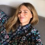 Manuela Velasco Instagram - Terapia @antikbatik_paris Pasión por estas telas, bordados y estampados artesanales. Gracias @ehmoda @elenabeautyalien 💘