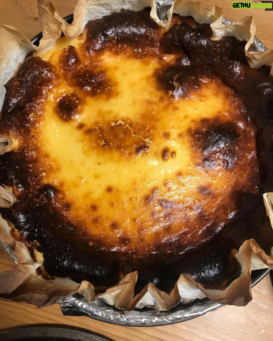 Manuela Velasco Instagram - Fabulous faces. #LaViña #Donostia #tartadequeso #cheesecake #lamejortartadequeso Donostia _San Sebastián