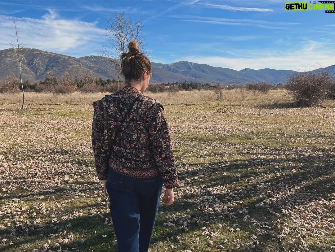 Manuela Velasco Instagram - Finde maravilla y vuelta al ruido.