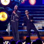 Marc Anthony Instagram - Mi gente! Gracias por ser parte de algo histórico 🔥 ‘Ojalá Te Duela’ en vivo junto a @pepeaguilar_oficial fue un éxito en los @latinbillboards 🏆🥃🇲🇽