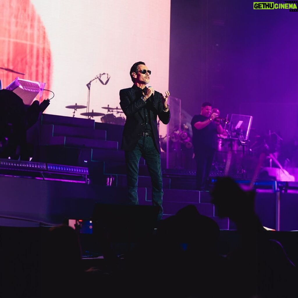 Marc Anthony Instagram - Mi gente! Sigamos cantando juntos cada canción en el #HistoriaTour 🎤