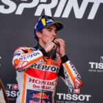 Marc Márquez Instagram - Hoy ha sido un día increíble! ❤️💪 Este podio es de todos! What an incredible day! This podium belongs to everyone! #MM93 #ValenciaGP #MotoGP Circuit Ricardo Tormo
