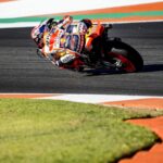 Marc Márquez Instagram - P.7 y directos a Q2. ✔️ Ha sido un día con buenas sensaciones en uno de mis circuitos favoritos. 😌 Mañana un poquito más! 👌 P.7. and Q2! Good day with great feelings in one of my favourite circuits. Tomorrow a bit more! #MM93 #MotoGP #ValenciaGP Circuit Ricardo Tormo