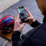 Marc Márquez Instagram - El nuevo Galaxy S24 Ultra de @samsungespana me ayuda a mejorar la calidad de mis fotos y a controlar que no se me escape ningún detalle. 🤳  Con la funcionalidad Photo Assit puedo editar, corregir e incluso eliminar cualquier elemento que no quiero que aparezca en la foto. ¡Esta temporada vamos a jugar mucho con esta herramienta! 😂 😁  #GalaxyAI #GalaxyS24 Ultra