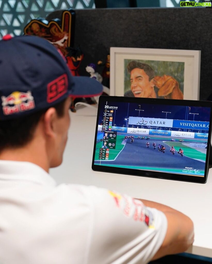 Marc Márquez Instagram - Qatar🇶🇦 Mañana empieza la acción💥 Losail International Circuit