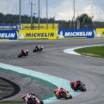 Marc Márquez Instagram - Fin de semana complicado! P.12+1 Siguiente parada: Qatar 🙌🏼 Hard weekend! 😅 Next stop: Qatar! #MM93 #MalaysianGP #MotoGP Sepang International Circuit